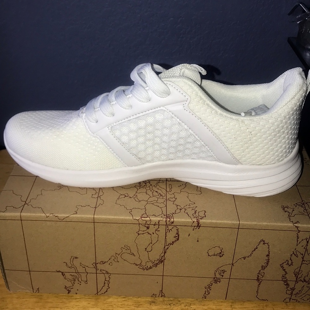 Shoe